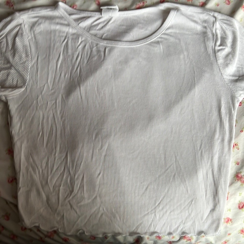 White shirt size s color white